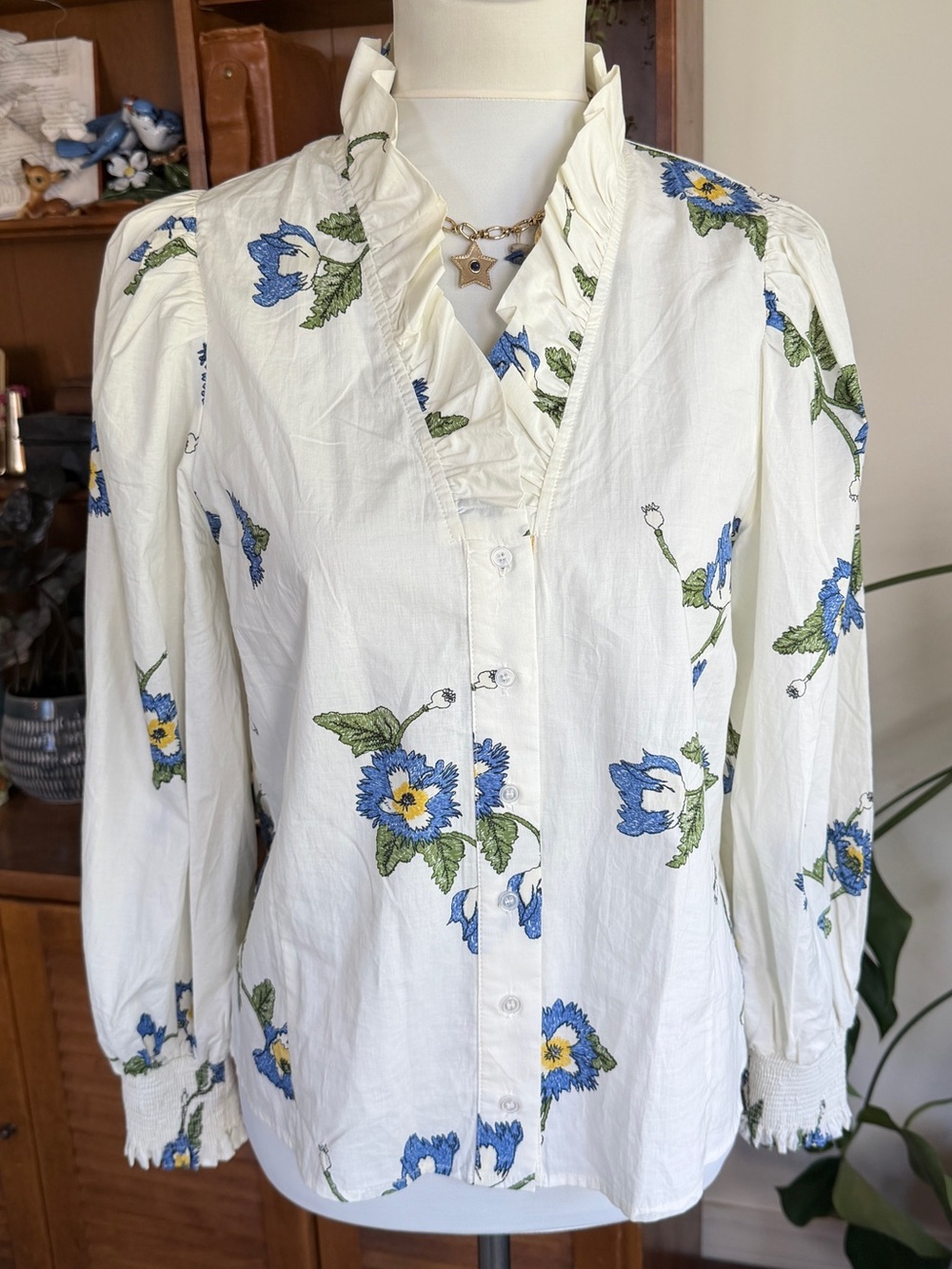 Entro White Vintage Floral Ruffle Victorian Collar Blouse S